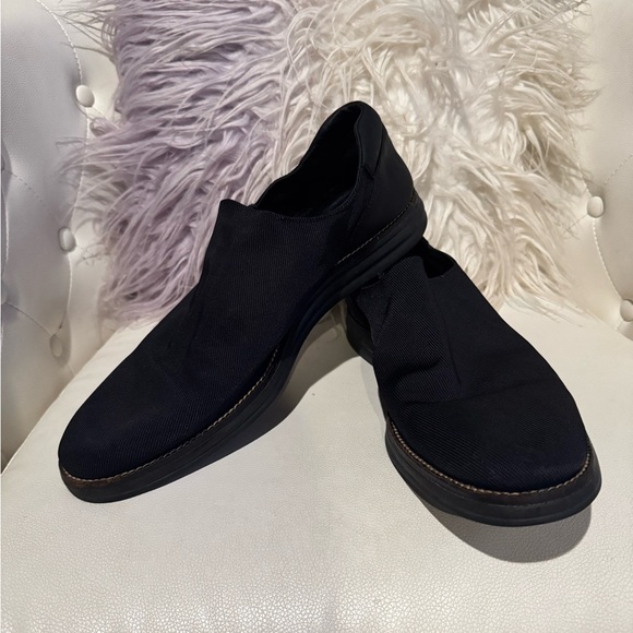 Men's Black Slip-On Shoes - Picture 1 of 5